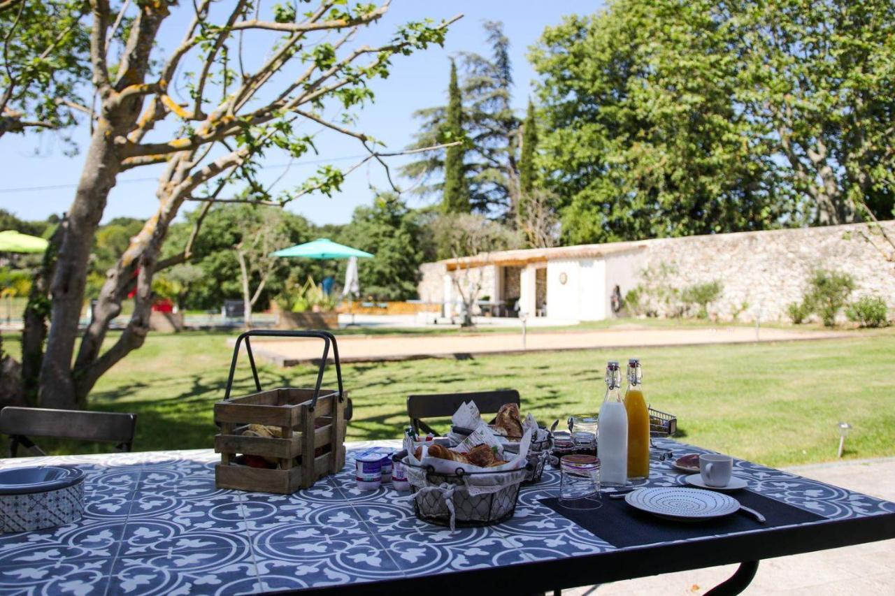 Le Mas De La Calade Bed and Breakfast Aix-en-Provence Exteriör bild