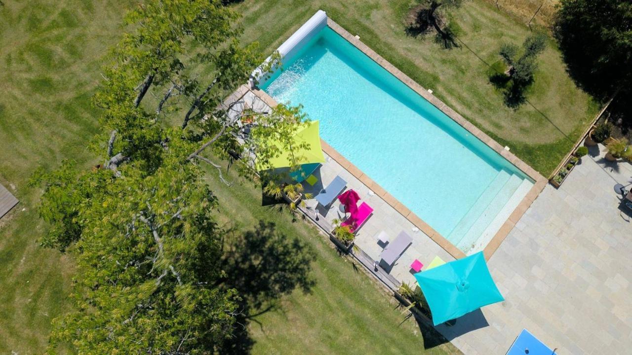 Le Mas De La Calade Bed and Breakfast Aix-en-Provence Exteriör bild